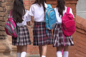 djevojcice skola srbija 696x464 1