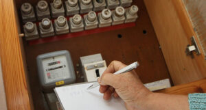 elektricno brosjilo struja pixsell