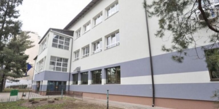 SLUČAJ U BIH: Razrednici pozlilo nakon burnog sastanka sa ocem učenika