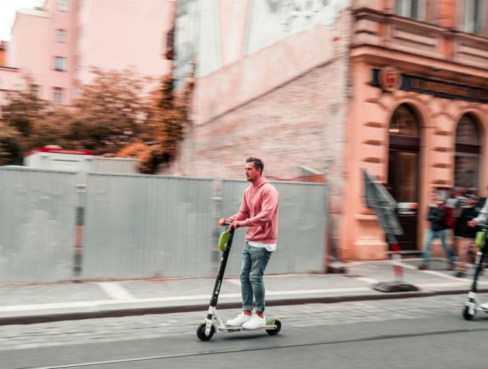 romobil171020211 696x526 1