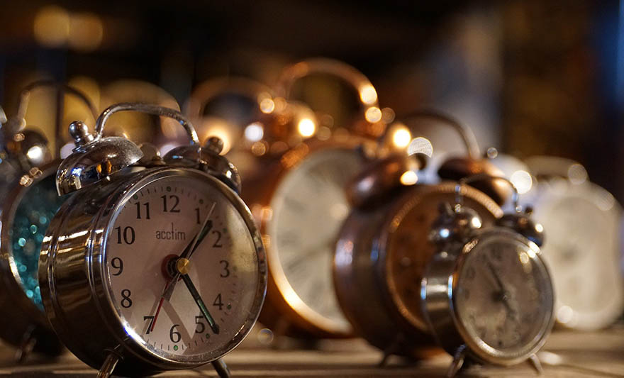 sat pixabay ilustracija