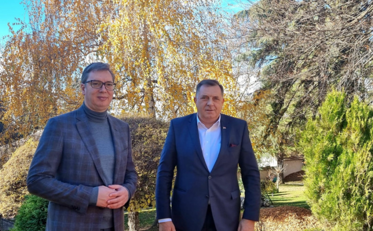 Vučić sa Dodikom: Nedeljno prijepodne sa članom Predsjedništva BiH