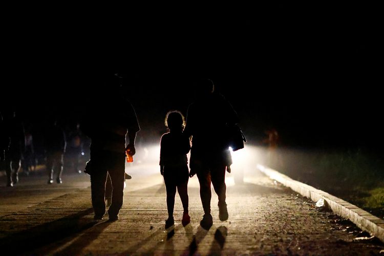 1637512268 2021 11 20T202309Z 1449698717 RC28YQ911YEJ RTRMADP 3 USA IMMIGRATION MEXICO 750x500 1