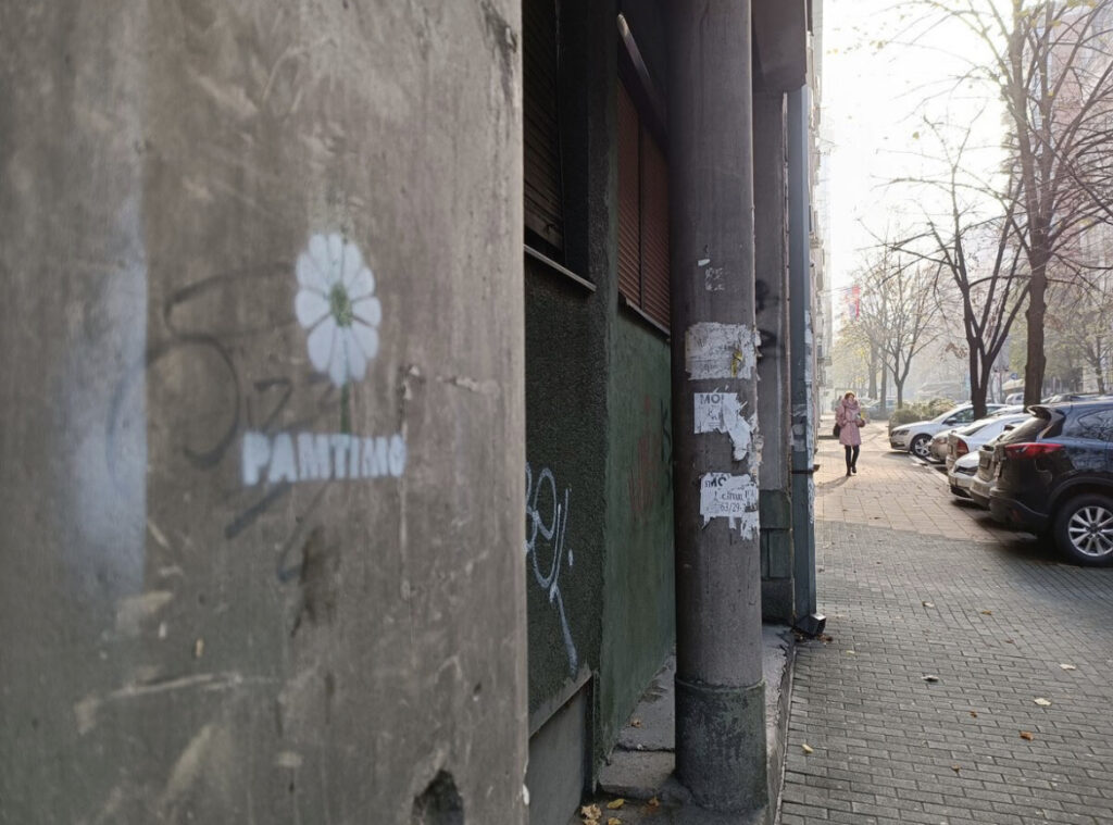 29485F4F 6EF3 4AE4 B29D EC635A4D3402