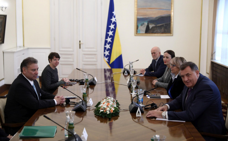 Eskobar razgovarao s Dodikom, šta će biti sa sankcijama za lidera SNSD-a