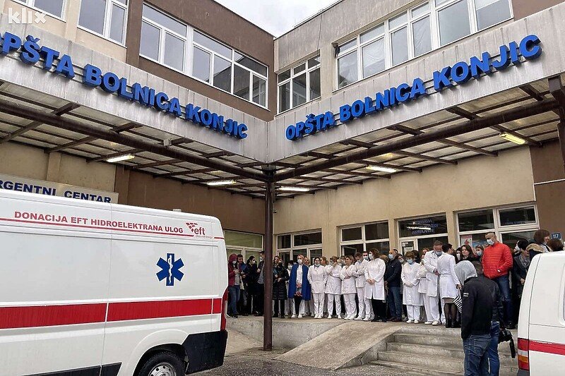 657AAE87 EB76 44CF 9FAA E80D32C1F2C7