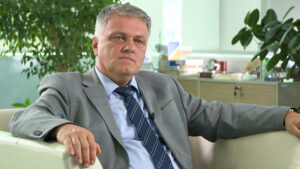 7B912DF2 C481 459B 8854 38321F0DA304