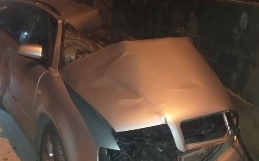 8A3FB5D9 DD65 4E23 90EC CD4F81CE7AD1