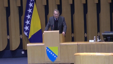 A7D6F9EB DA81 491E B3E1 3DEFB79F1209