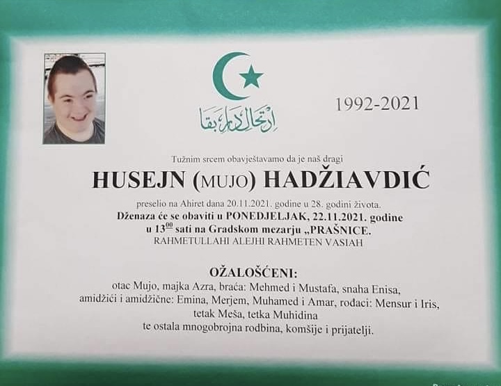 AF7A4FAB AA83 45D5 8BA7 C1EF5BCEB3A8