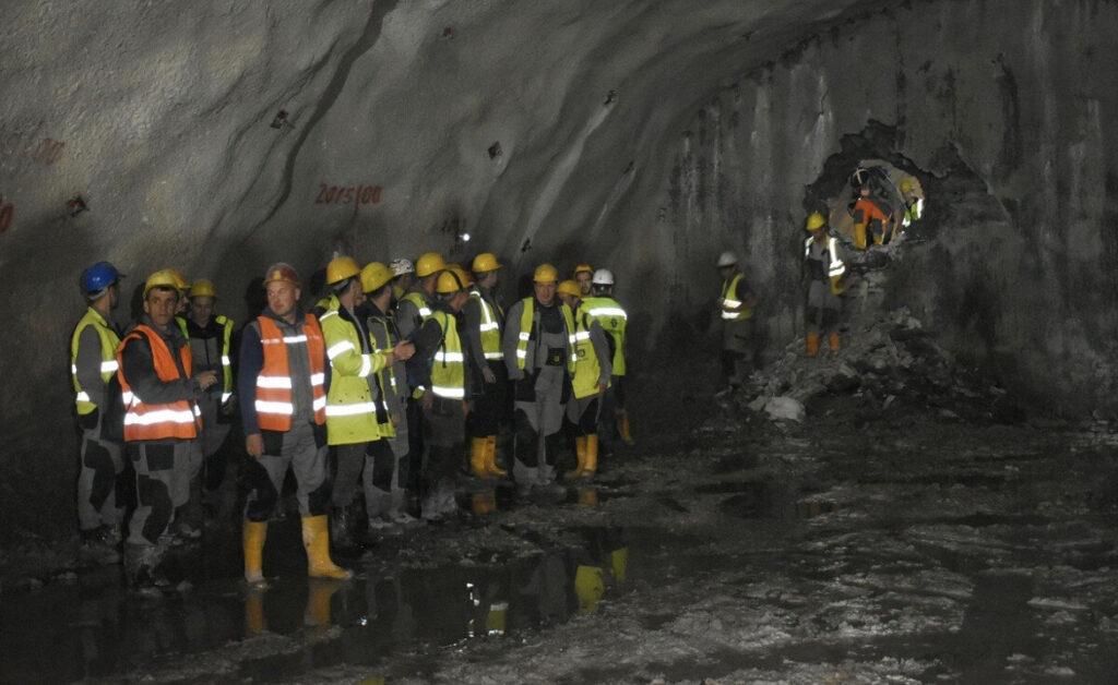 E882D610 7839 42F6 A91B F88DBD9F9F0F