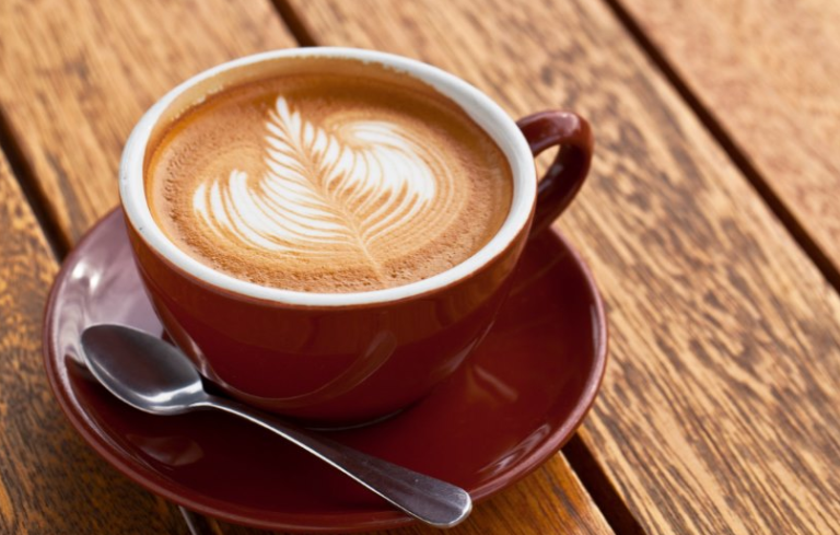 Počastite se šoljicom cappuccina: Poznati brend kafe otkrio kako ga pripremiti kod kuće