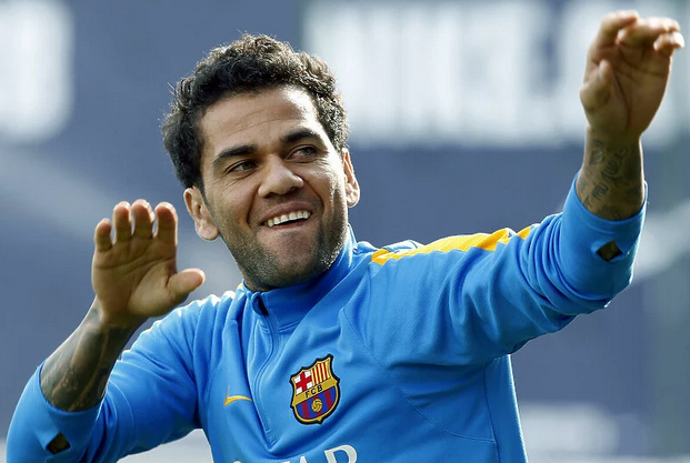 Dani Alves se vraća u Barcelonu, zarađivat će jedan euro sedmično