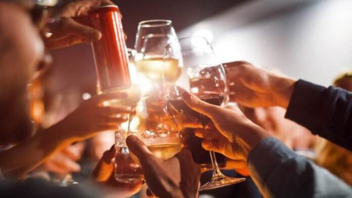 alkohol zurka shutterstock 338612 750x422 1 alkohol zurka shutterstock 338612 750x422 1