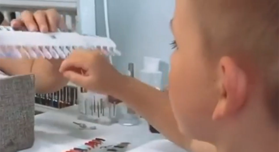 djecak nokti screenshot