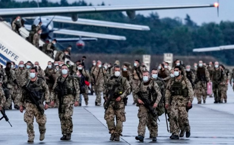 EU razmatra stvaranje zajedničkih vojnih snaga do 2025.