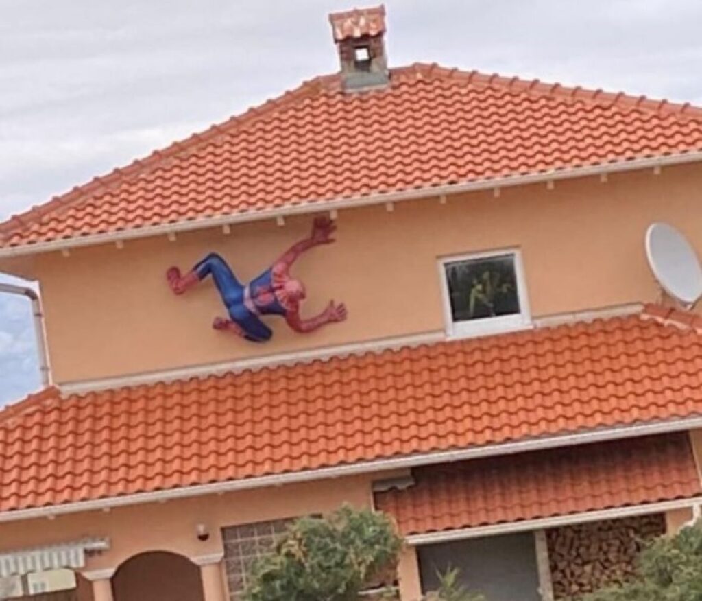 kuca spiderman