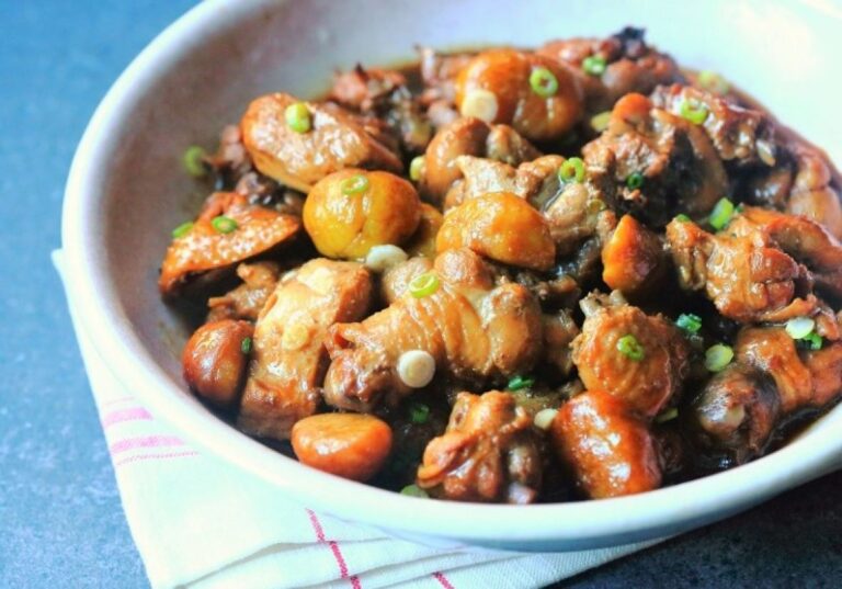 Recept koji će vas oduševiti: Pileći curry s kestenima