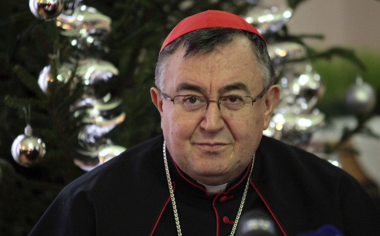 Kardinal Puljić čestitao Hanuku