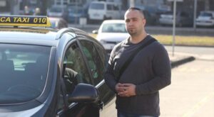 taksista humanitarac