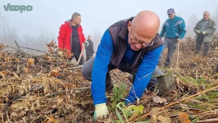 154B1052 2C0D 4FEA BBEE 97856EFA1A7C