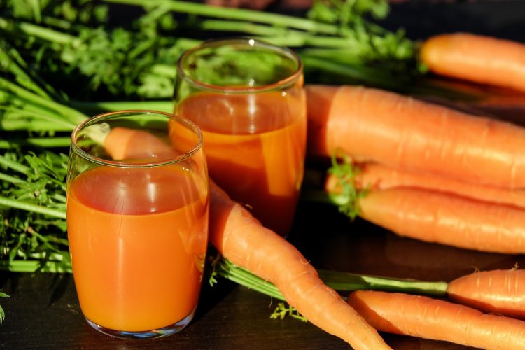 1639210400 carrot juice g9b24b5cb6 1920 750x500 1