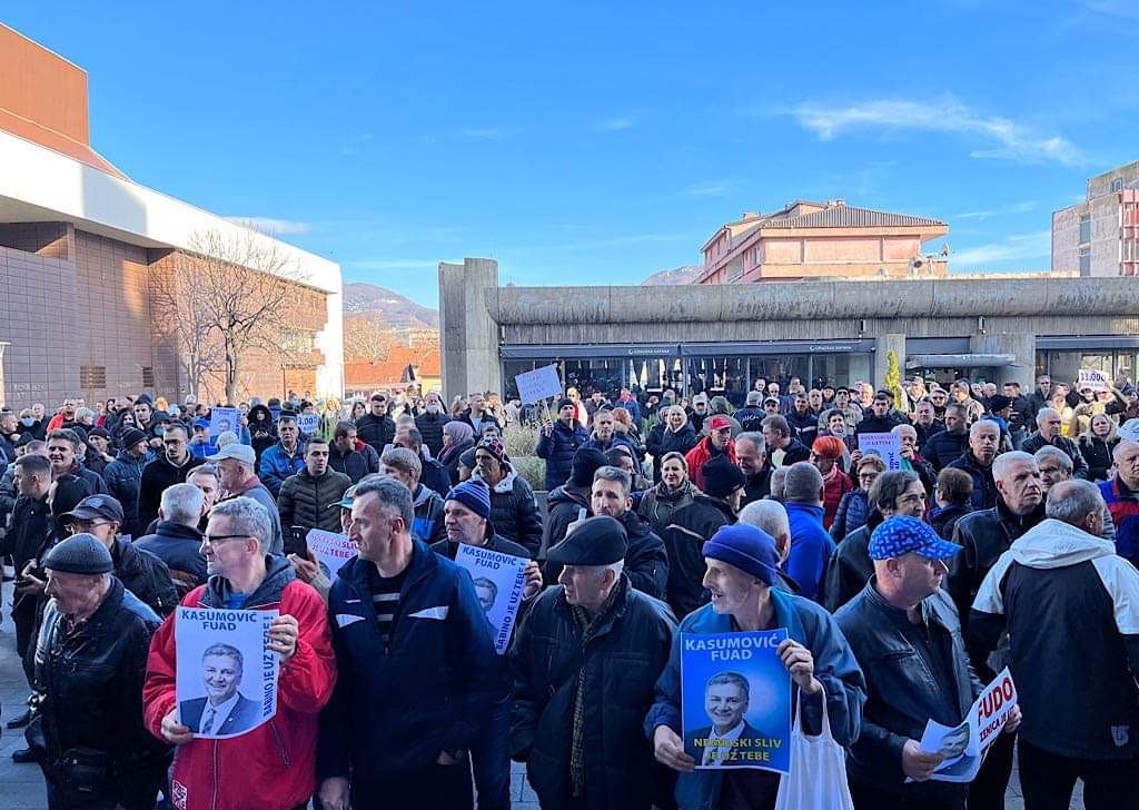 6475277F 11FD 4A2B AD84 9E73D709E350