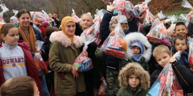 87031B3E DA0C 4951 B2C4 EDA8932B6E53