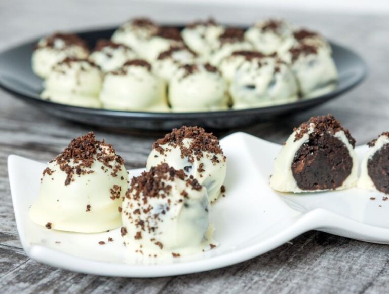 Cheesecake kuglice: Najlakši recept za fini desert od samo četiri sastojka