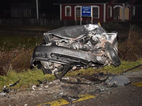 B76DEABD 75E3 4D80 9458 4141F48C5FF9