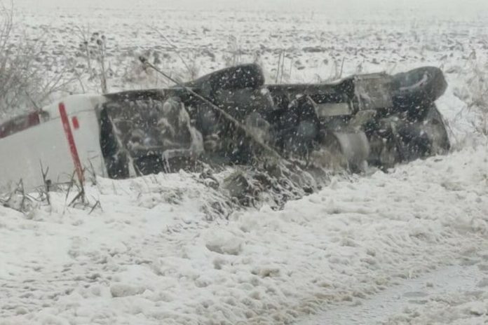 PREVRNUT AUTOBUS PECNICI 696x464 1