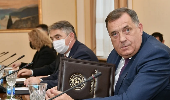 Komšić poručio strancima: Bolje da vi zaustavite Dodika nego da ga mi zaustavljamo