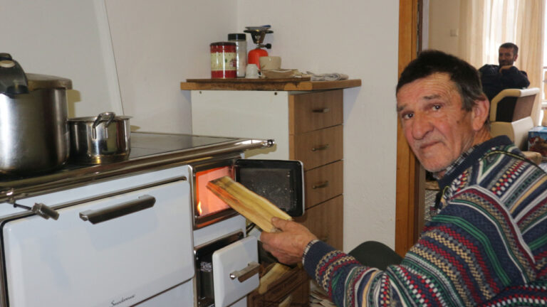 Nakon 15 godina: Bahrudin Jelkić zimu dočekao u obnovljenom toplom domu