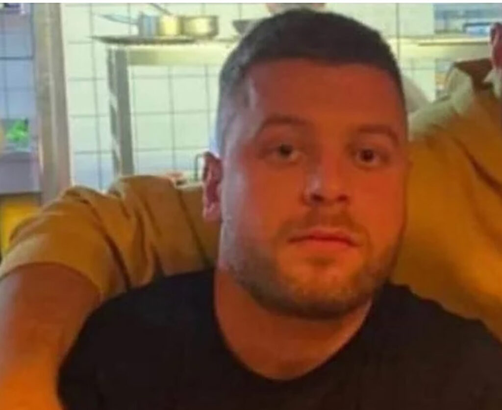 17B38576 39A7 49DE 8A14 A23B4589611C