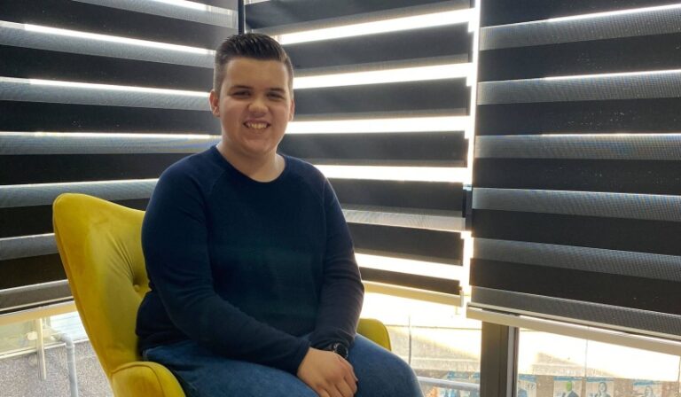 Amar Garčević, učenik devetog razreda, programirao robota koji čisti: U našoj domovini se može uspjeti