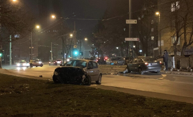 Teška saobraćajna nesrećana, povrijeđene dvije osobe