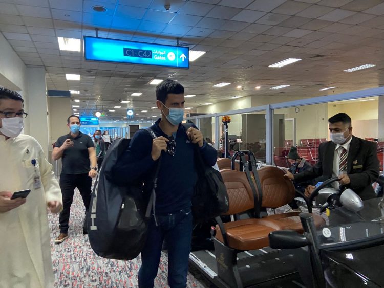 Novak Đoković sletio u Dubai, dočekali ga navijači