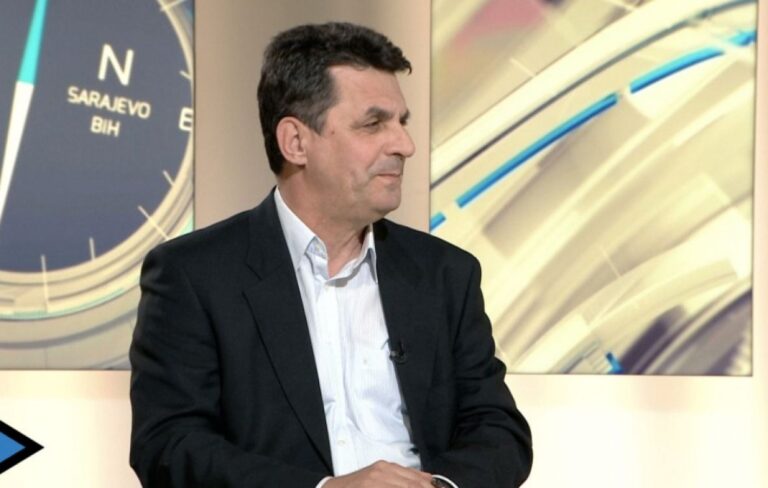 Lavić: Niko ne bi smio razgovarati o Izbornom zakonu – dok se ne deblokira država