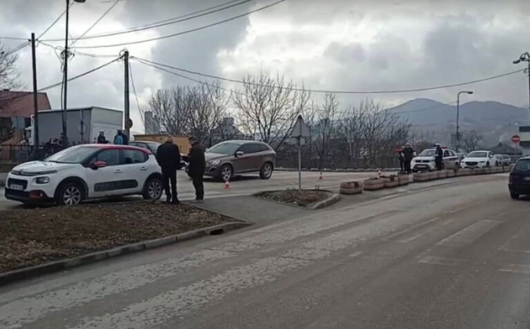 NESREĆA U KAKNJU: Vozač automobila na pješačkom prijelazu udario dijete