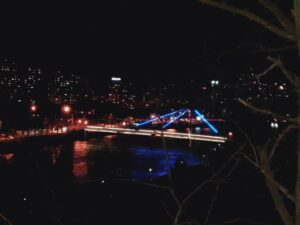 1D09F7B3 2A9D 480A A439 FC5157640D2B