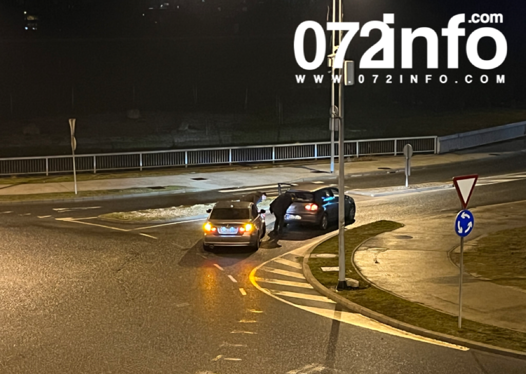 2B9C3928 C8E1 4FC1 AAB2 25E5EEFD1FEA