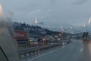 3734BE02 9E6B 412C AA67 B770A388994C