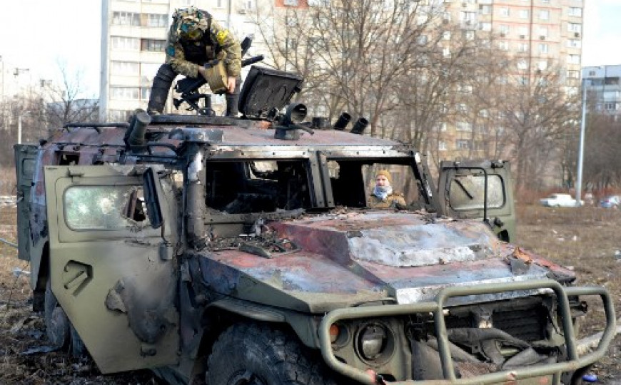 3999576B E9E1 4228 924F 4EEE1497612B