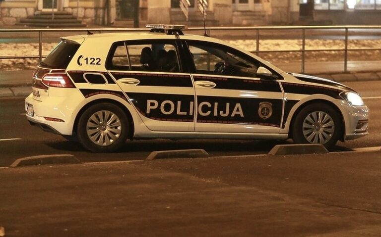 Uz prijetnju pištoljem opljačkana apoteka