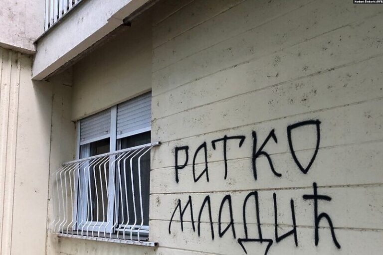 Načelnik podnio ostavku nakon izjave da su grafiti Ratku Mladiću “urbano obilježje grada”