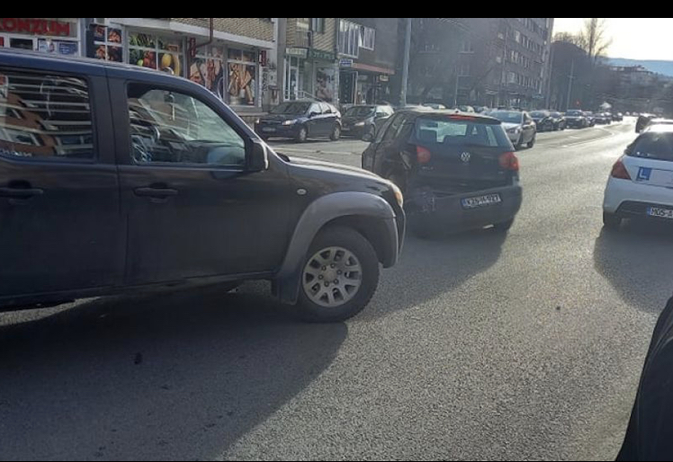 ED699F9C BC18 4B0D 82B5 F68438987A66