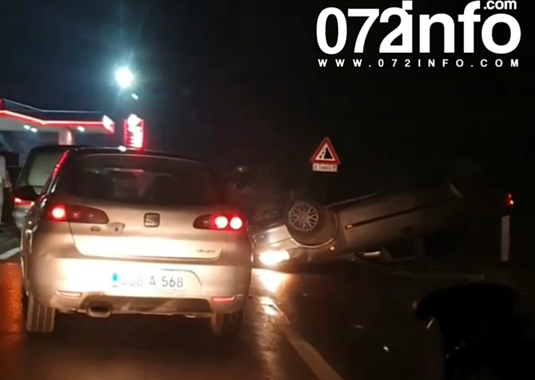 STRAVIČNE SCENE: Nesreća u Lašvi kod Zenice, vozilo na krovu (FOTO)