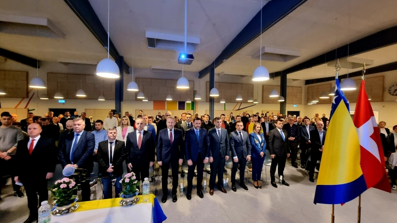 FE9F7C06 E545 4FA9 A22A B45B7BE5AD73