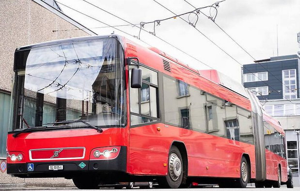 Tako to rade pedantni Švicarci: Pogledajte kako nakon 15 godina izgledaju “penzionisani” autobusi