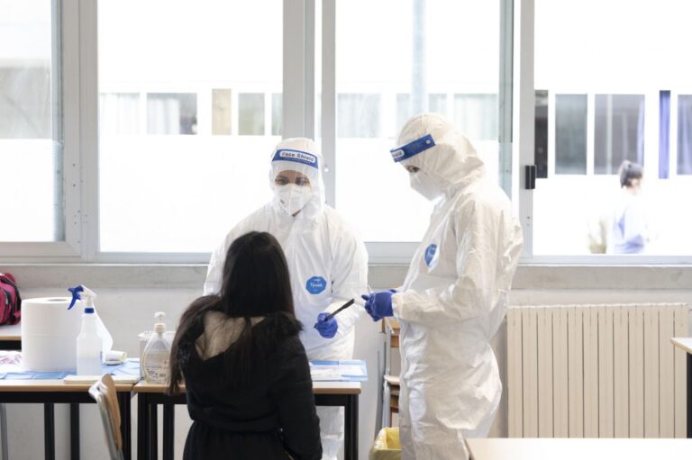 Evropska komisija: Pripremite se za novi val koronavirusa na jesen i zimu